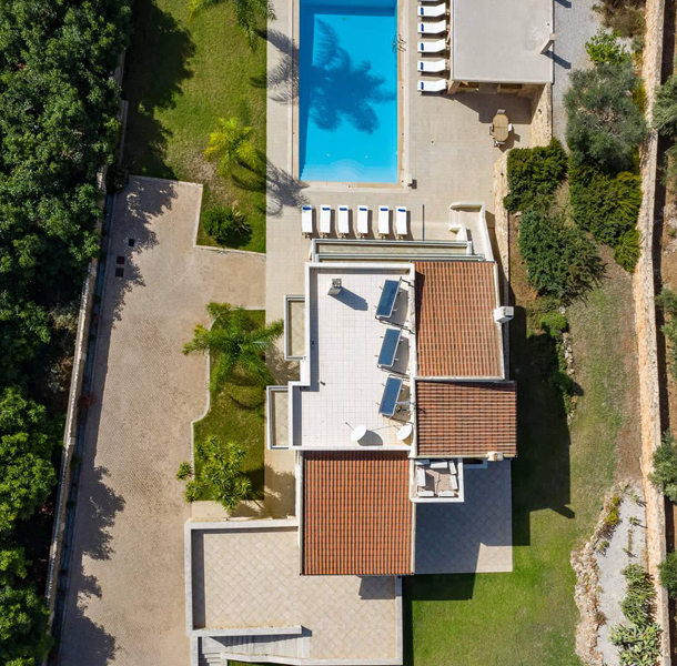 Exterieur de la Villa de Luxe Melitini