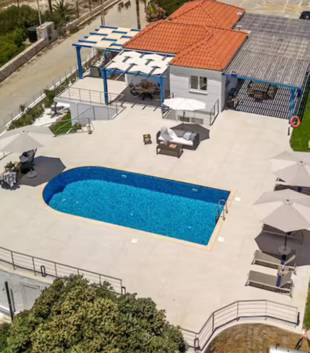 Villa de prestige avec vue mer en Crète