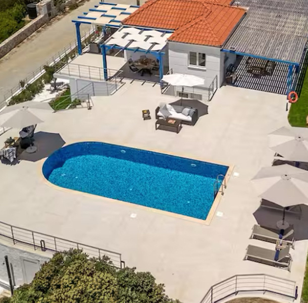 Villa de prestige avec vue mer en Crète